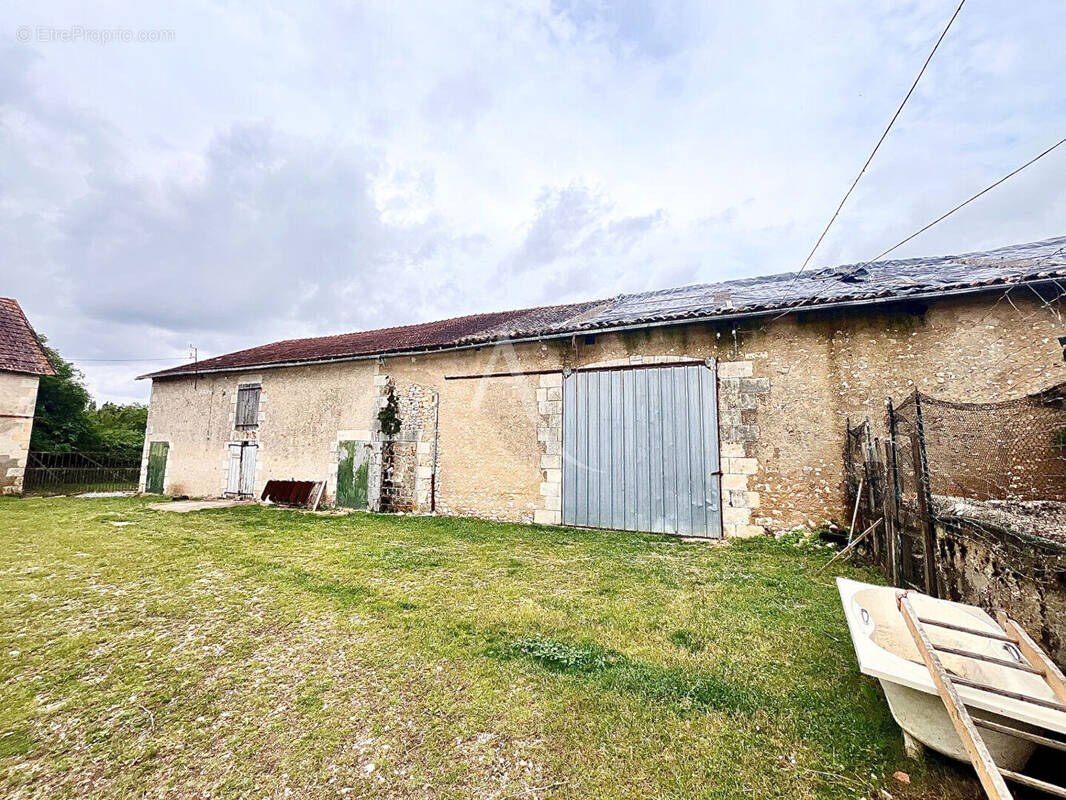 Maison à SAINT-SAVIN