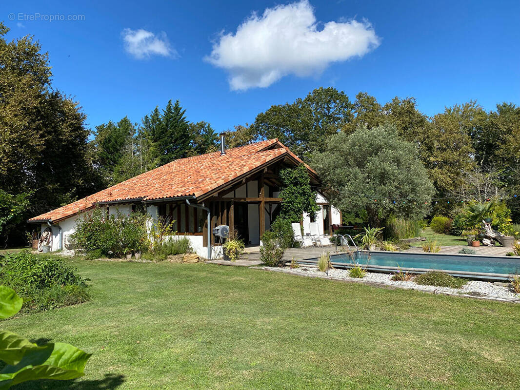 Maison à RION-DES-LANDES