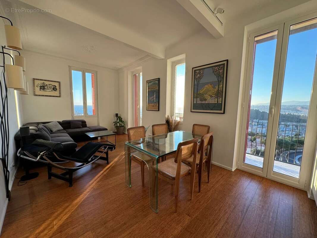 Appartement à NICE