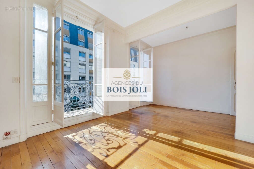 Appartement à ISSY-LES-MOULINEAUX