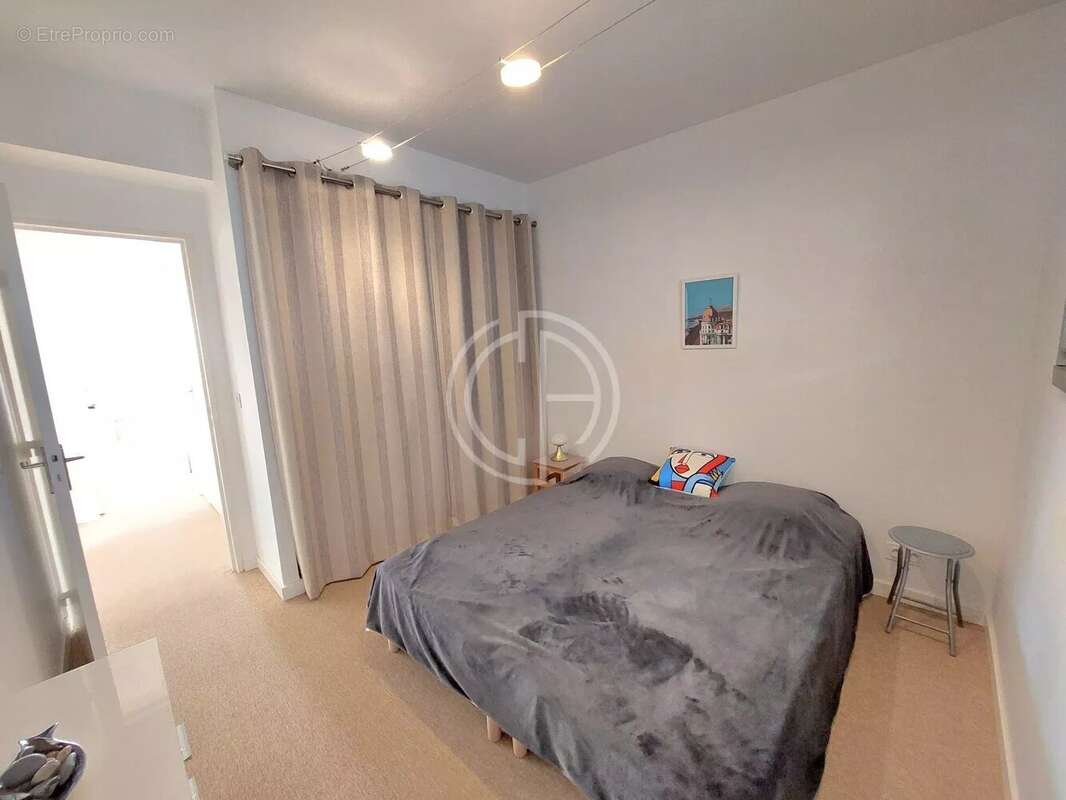 Appartement à VILLENEUVE-LOUBET