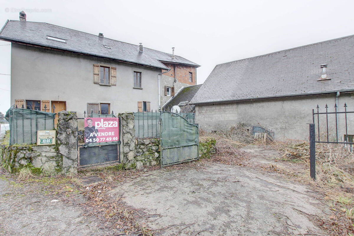 Maison à VALLIERES