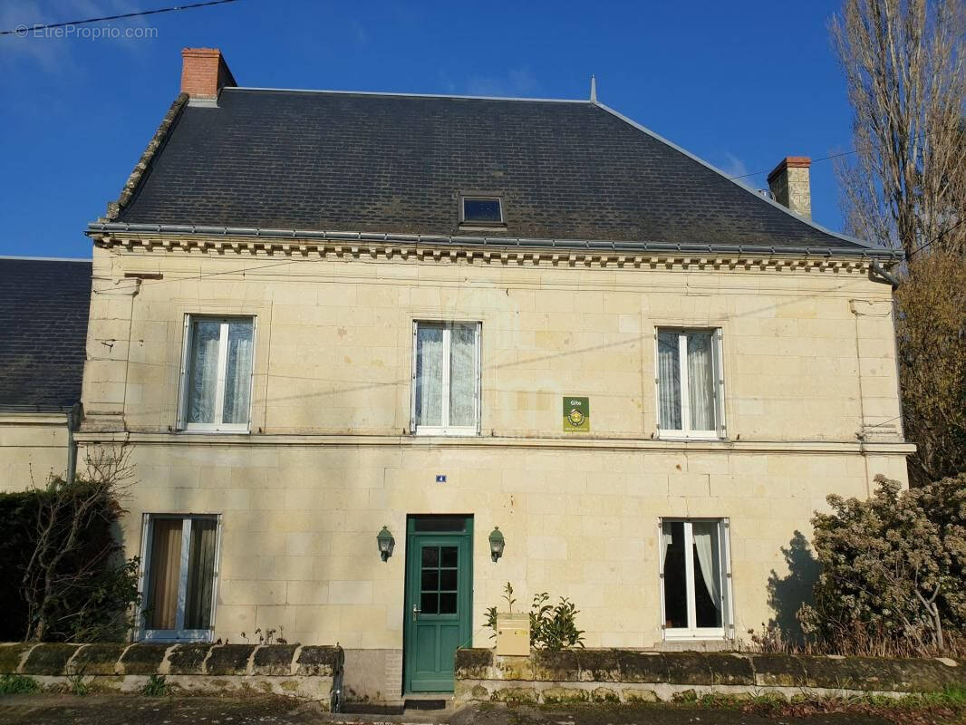 Maison à LA CHAPELLE-SUR-LOIRE