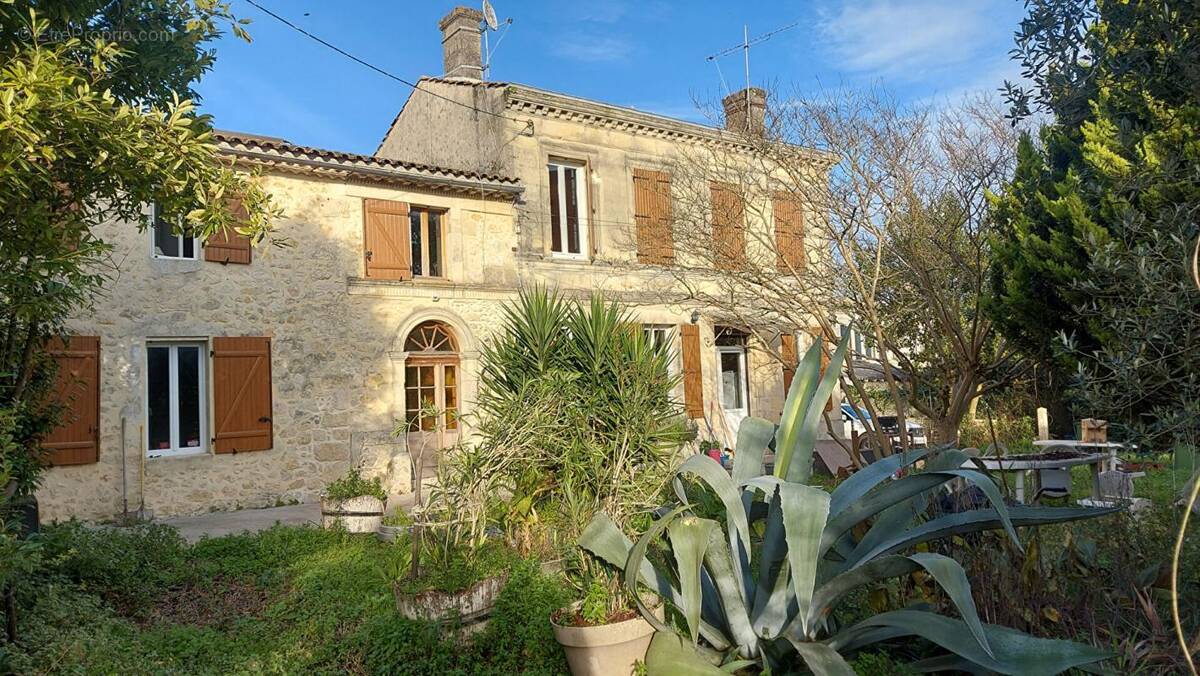 Maison à SAINT-SAUVEUR