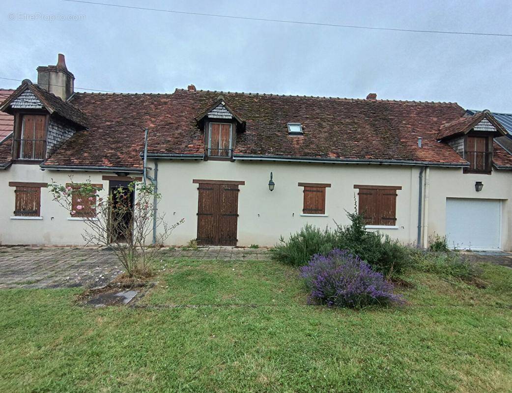 Maison à VELLES