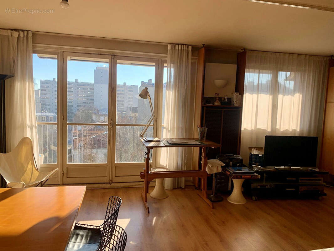 Appartement à ASNIERES-SUR-SEINE