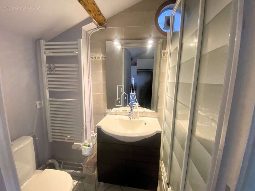 Appartement à PARIS-17E