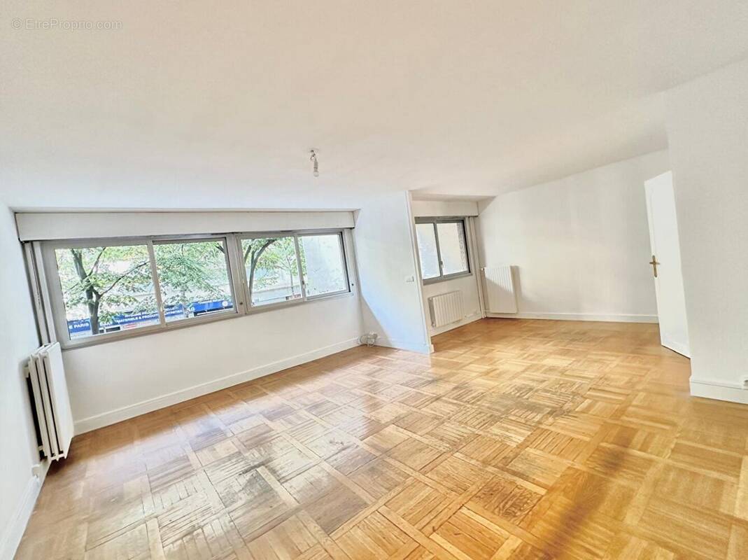 56358809a.jpg - Appartement à PARIS-15E