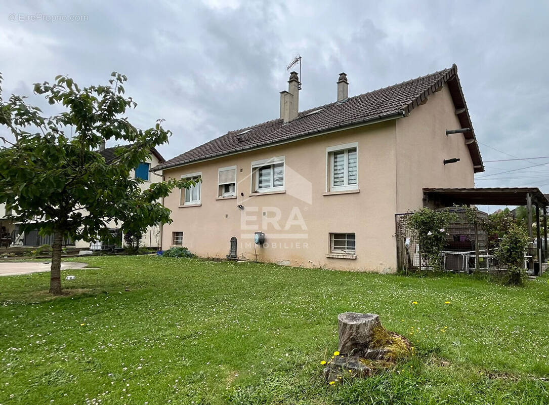 Maison à ANIZY-LE-CHATEAU