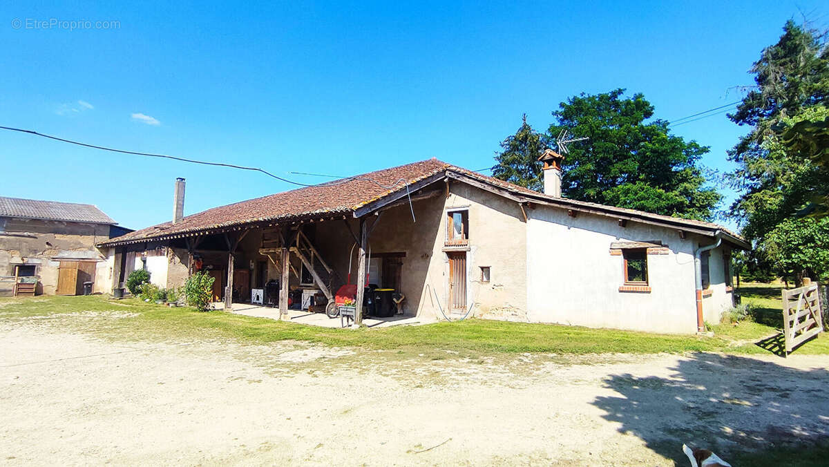 Maison à CHATILLON-SUR-CHALARONNE