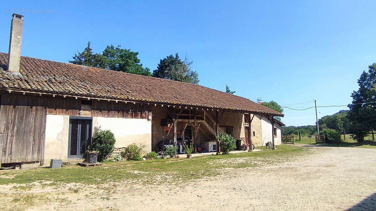 Maison à CHATILLON-SUR-CHALARONNE