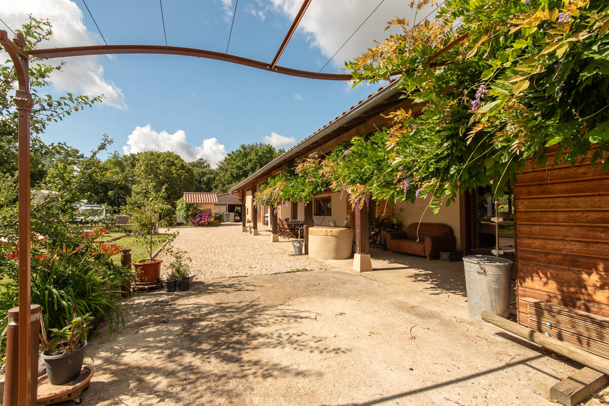 Maison à CONFRANCON