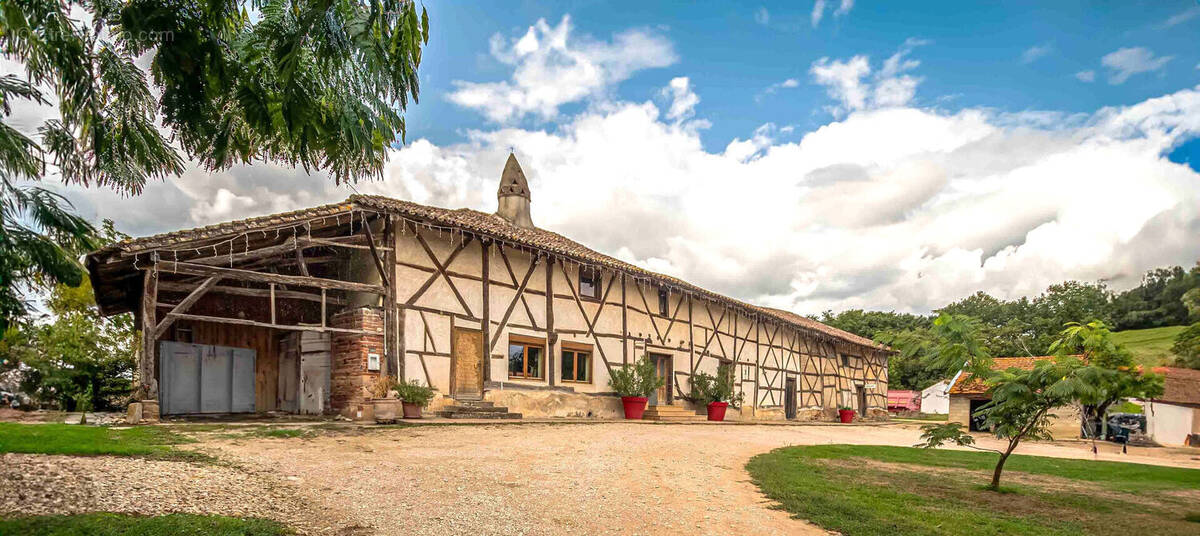 Maison à SAINT-CYR-SUR-MENTHON