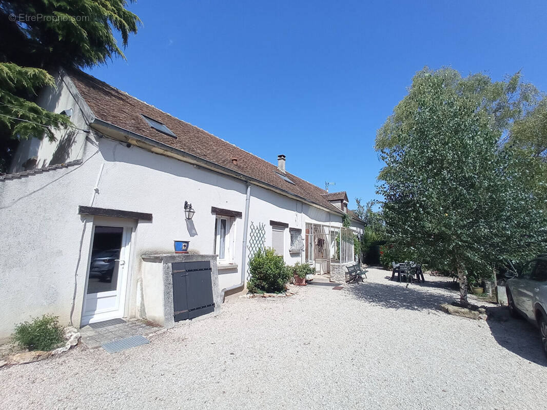 Maison à BRAY-SUR-SEINE