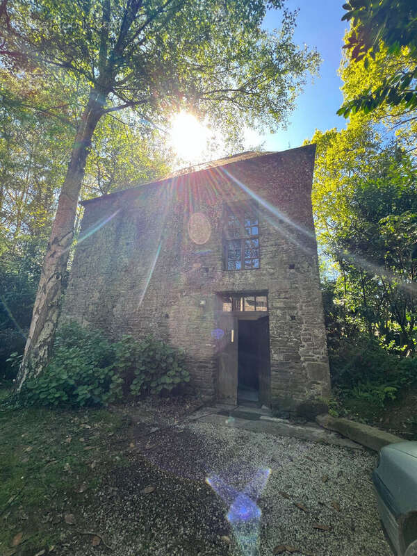 Maison à SAINT-HILAIRE-DU-HARCOUET