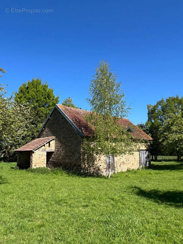 Maison à SAINT-HILAIRE-DU-HARCOUET