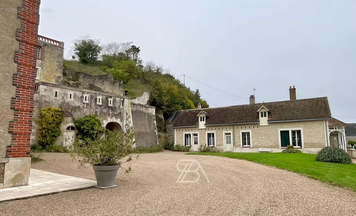 Maison à VERNOU-SUR-BRENNE