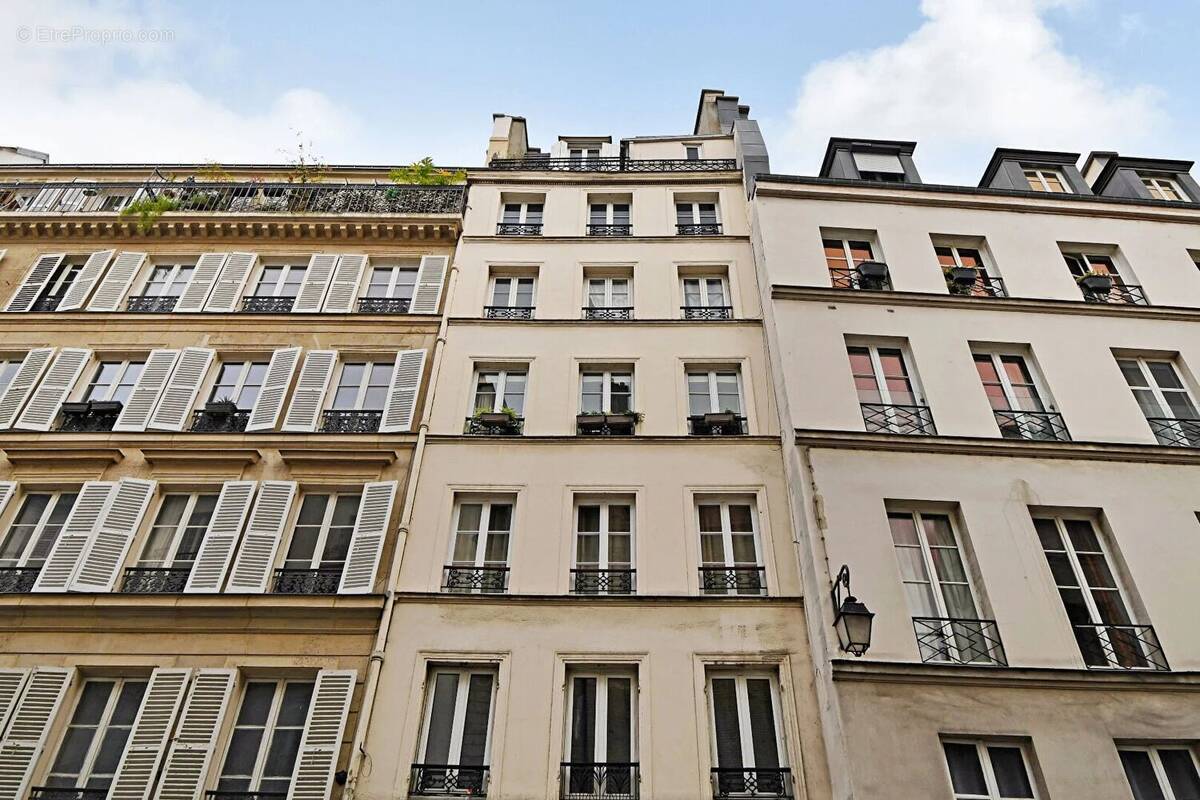 Appartement à PARIS-4E