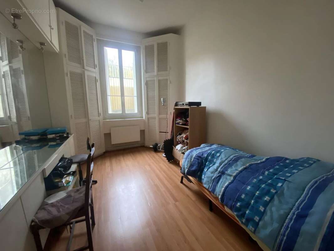 Appartement à PARIS-14E