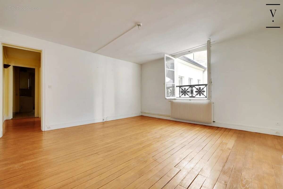 Appartement à PARIS-4E