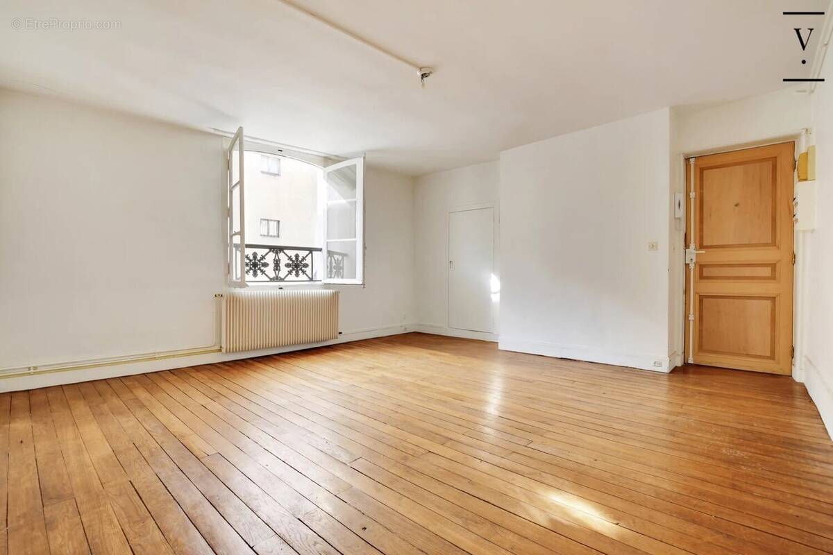 Appartement à PARIS-4E