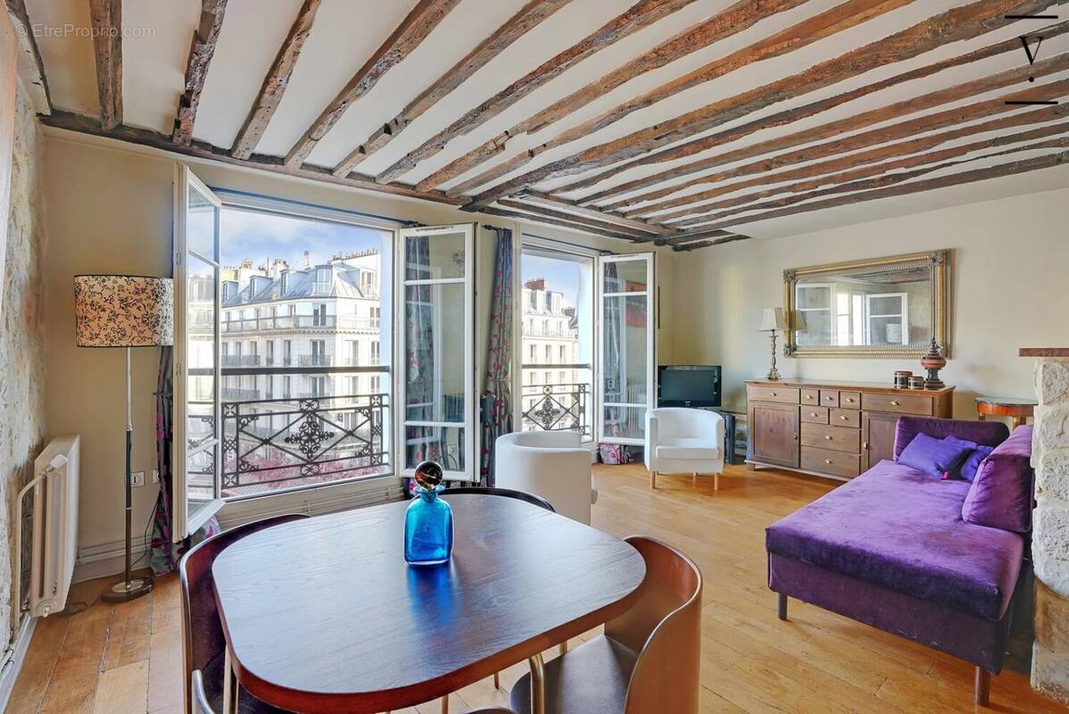 Appartement à PARIS-4E