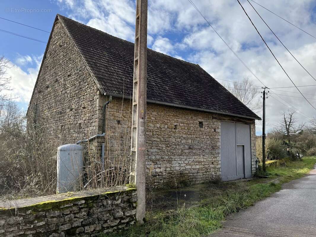 Maison à LIERNAIS