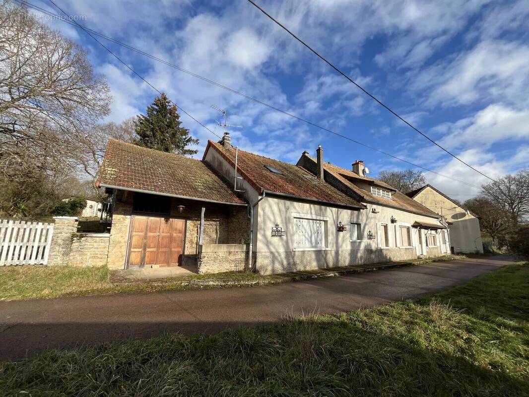 Maison à LIERNAIS