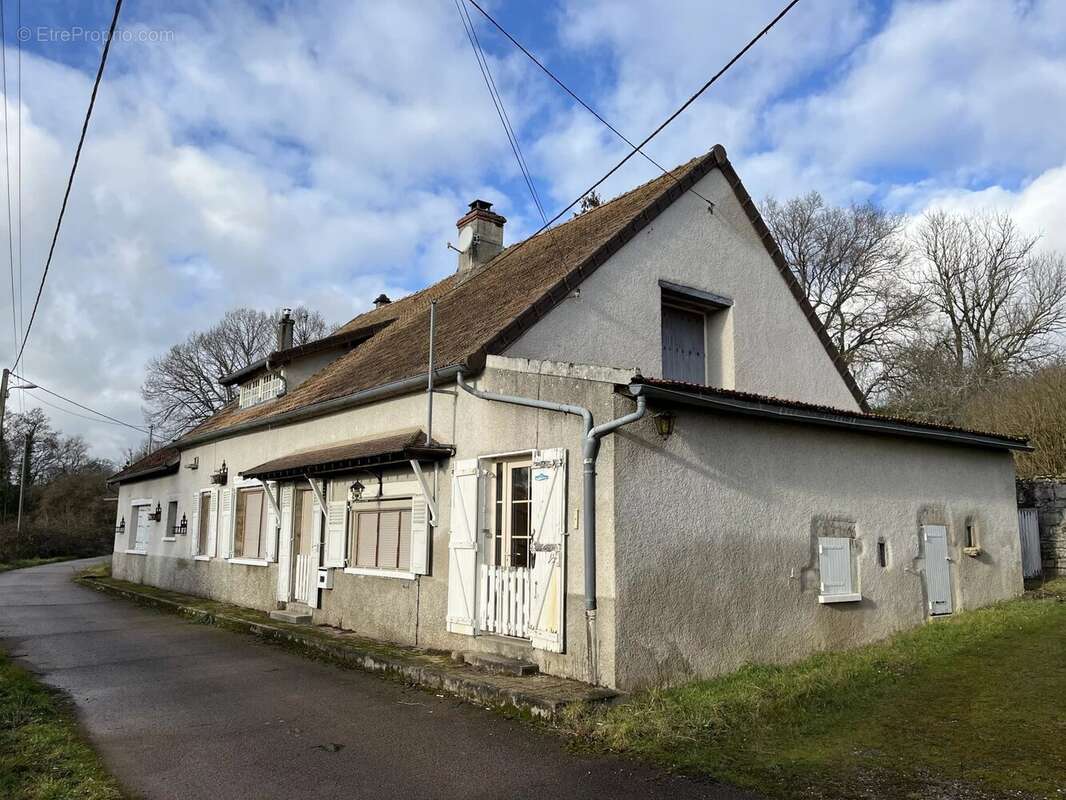 Maison à LIERNAIS