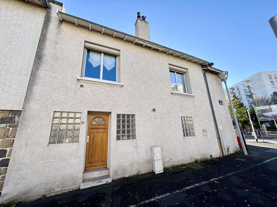 Maison à CLERMONT-FERRAND