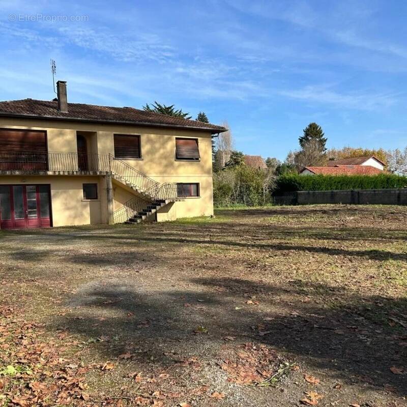 Maison à PORT-DE-LANNE