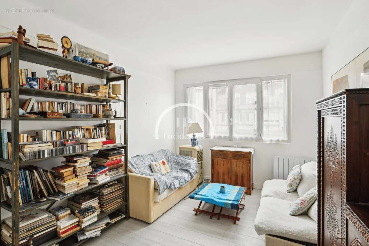 Appartement à PARIS-12E