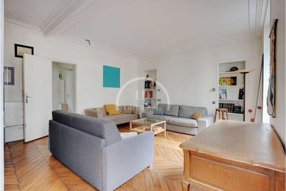 Appartement à PARIS-10E