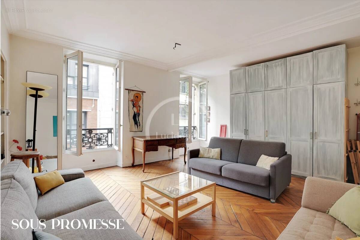 Appartement à PARIS-10E