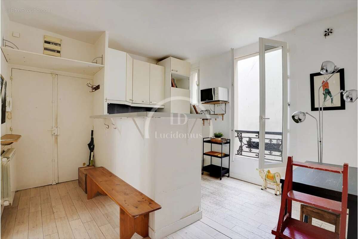 Appartement à PARIS-10E