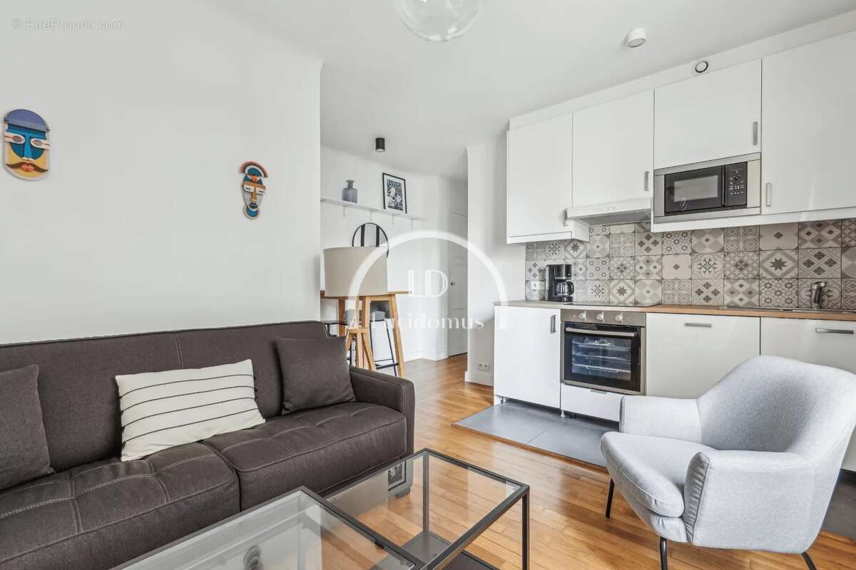 Appartement à PARIS-10E