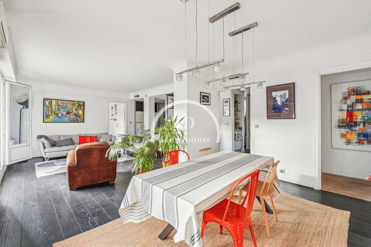 Appartement à PARIS-4E