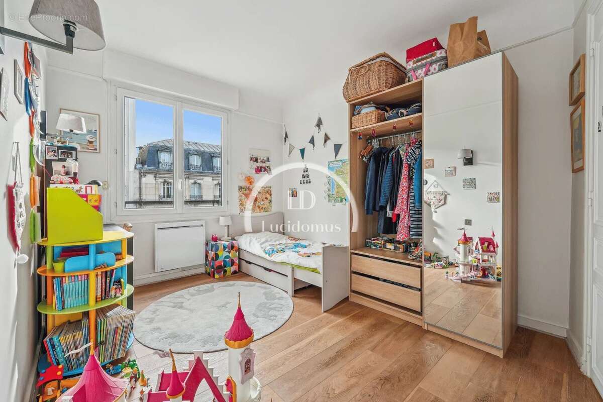 Appartement à PARIS-4E