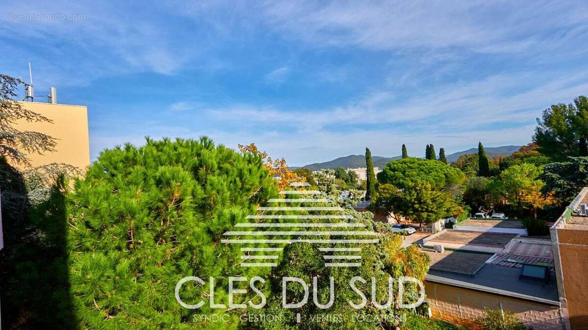 Appartement à HYERES