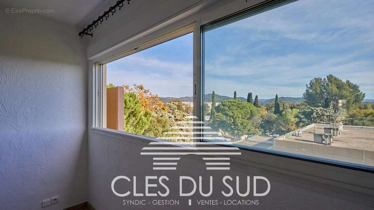 Appartement à HYERES