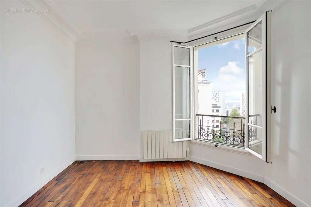 Appartement à PARIS-20E