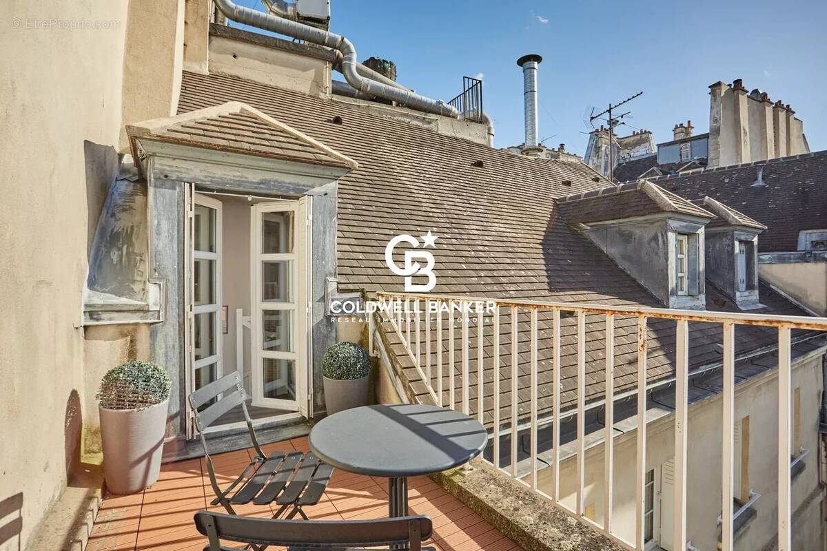 Appartement à PARIS-6E