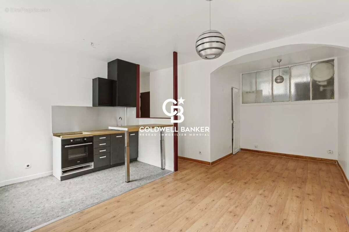 Appartement à PARIS-19E