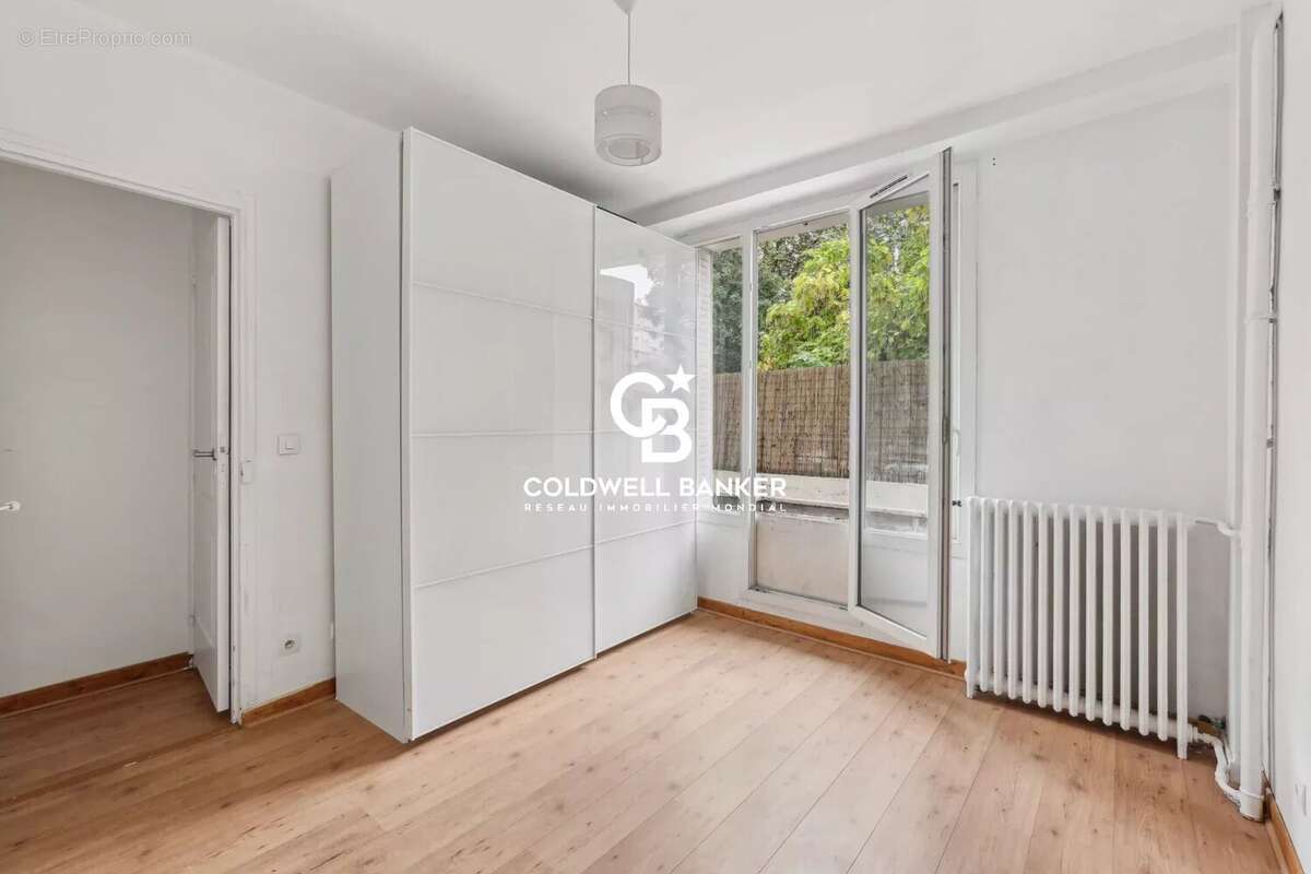 Appartement à PARIS-19E