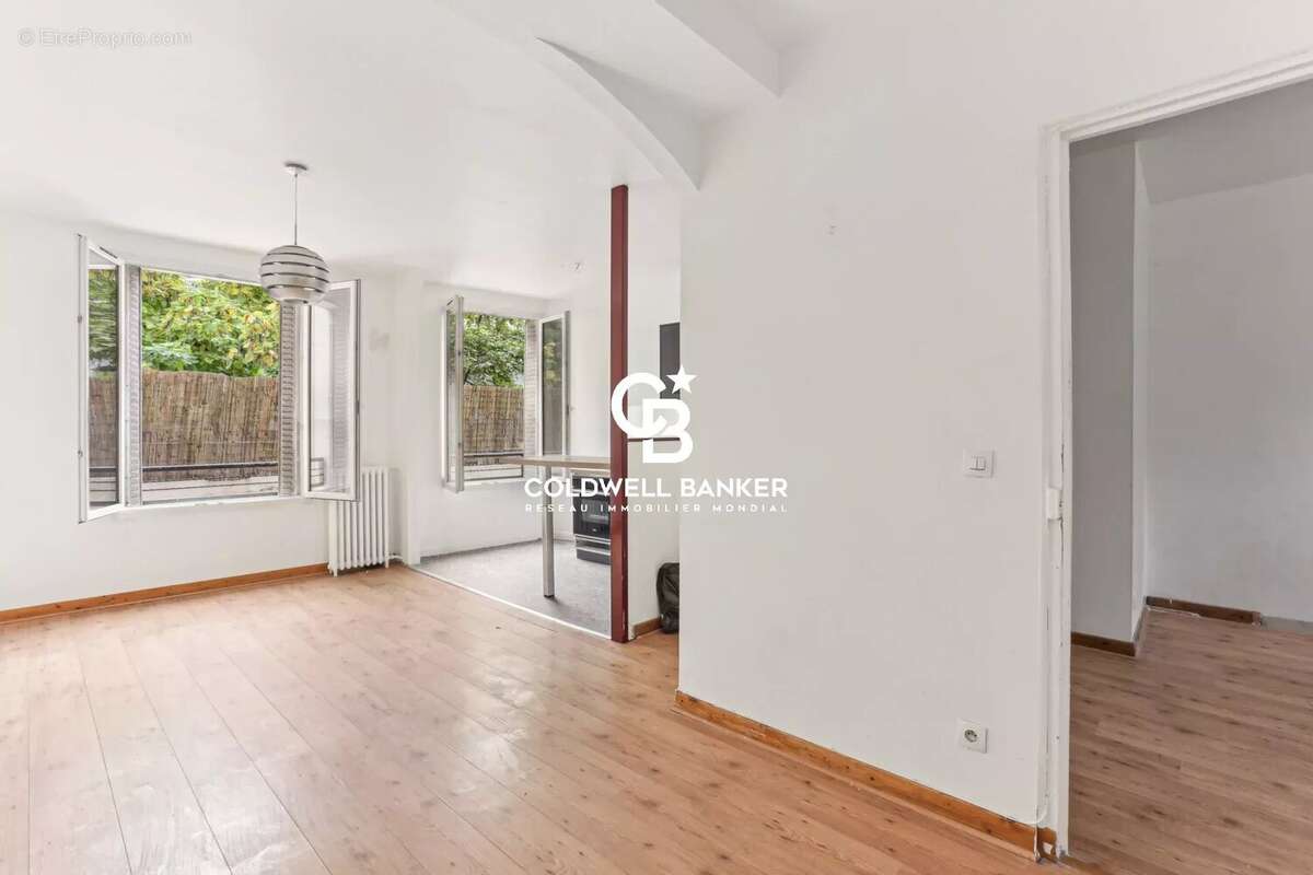 Appartement à PARIS-19E