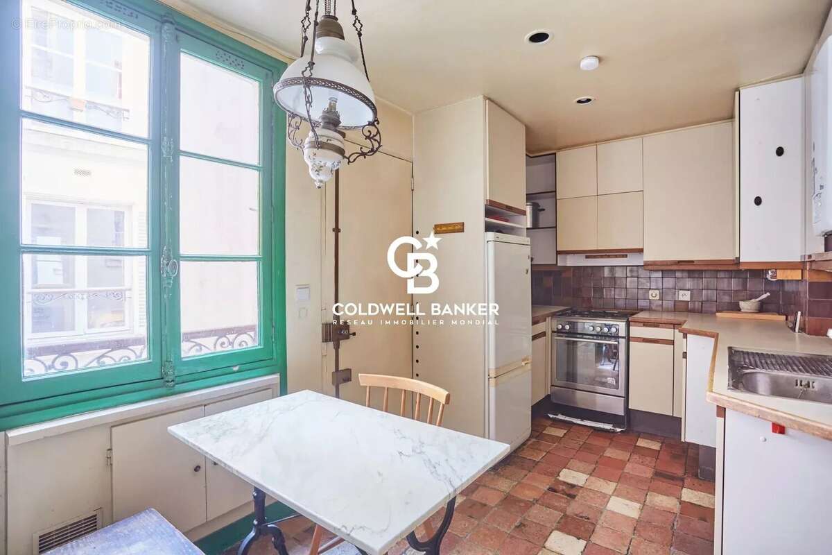 Appartement à PARIS-7E