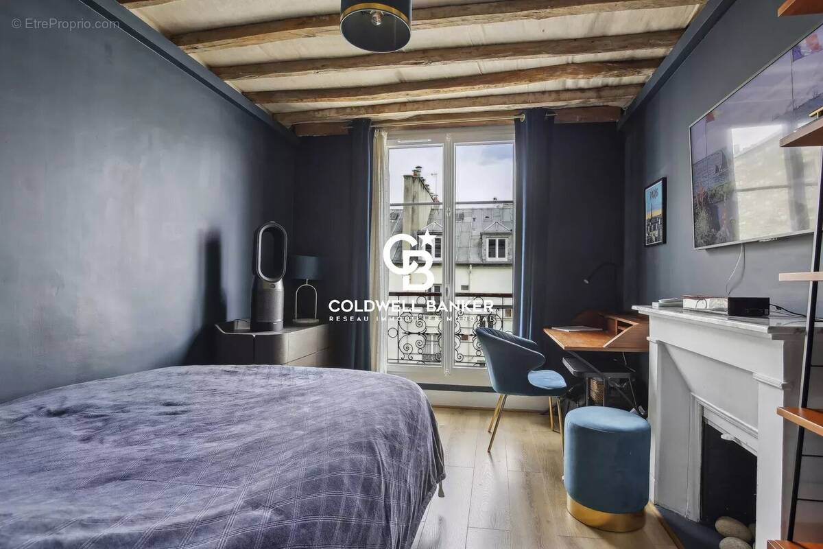 Appartement à PARIS-7E