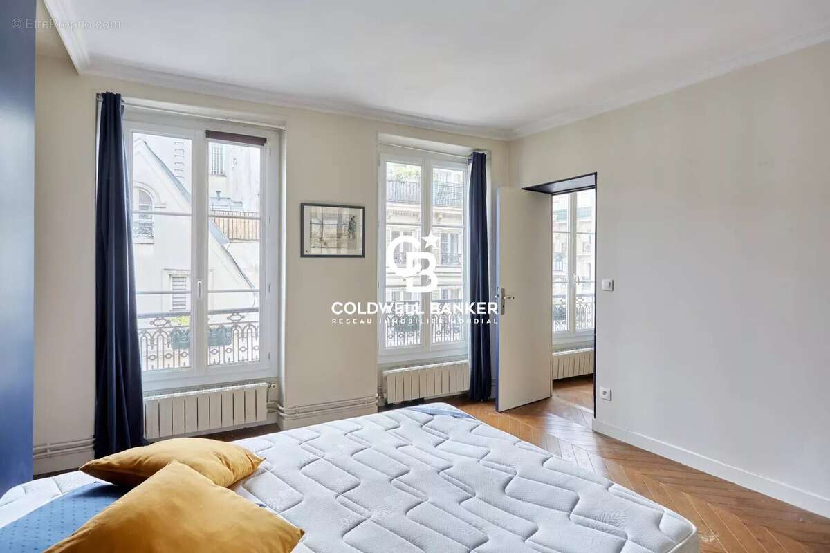 Appartement à PARIS-4E