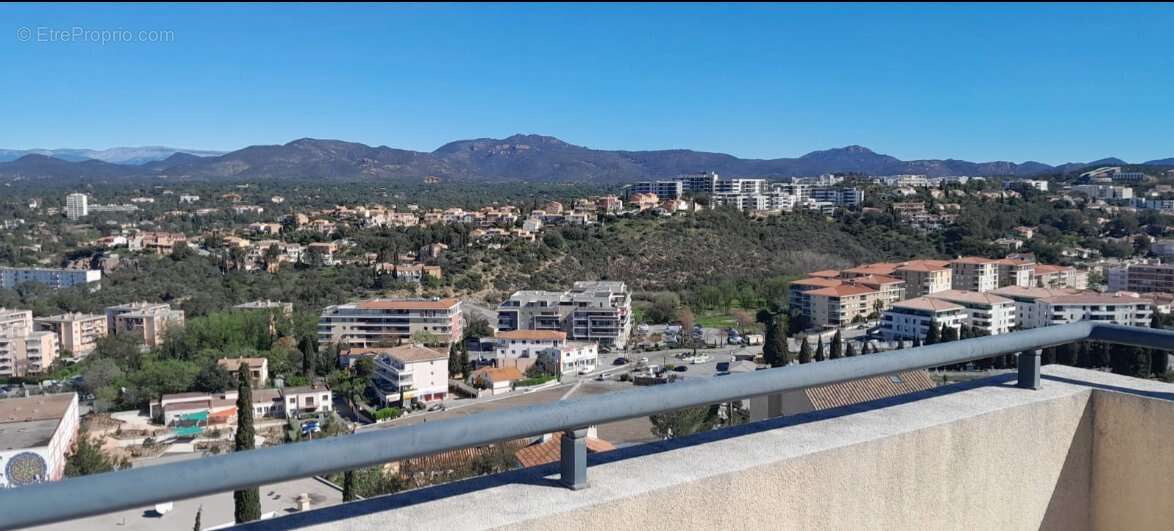 Appartement à SAINT-RAPHAEL