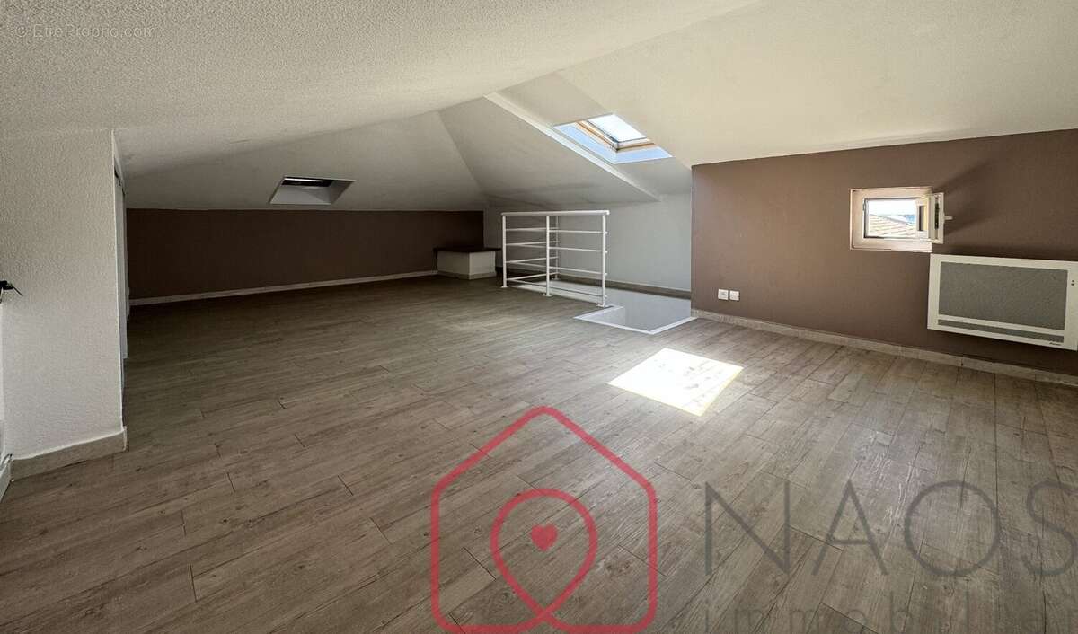 Appartement à FREJUS